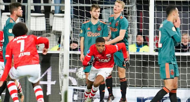 国安中锋在 国安中锋在